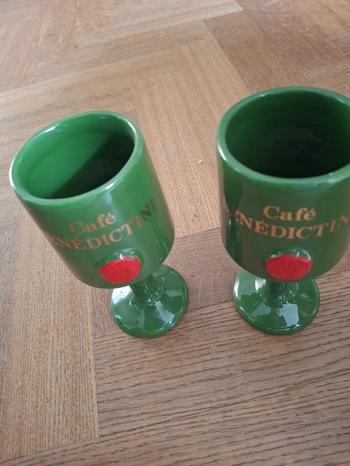 Set van 2 Café Bénédictine mokken  glazen, Ophalen of Verzenden