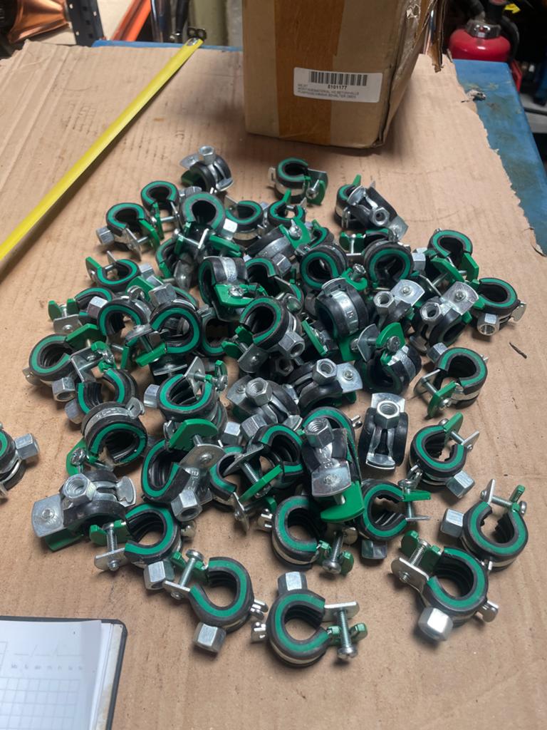 62 stuks nieuwe pijpklemmen 12-15 mm, Doe-het-zelf en Verbouw, Gereedschap | Handgereedschap, Ophalen of Verzenden, Nieuw