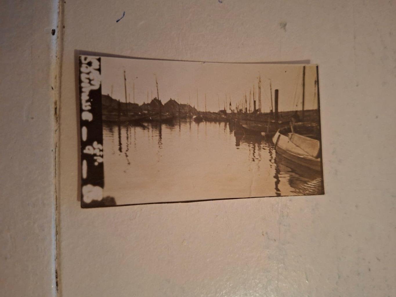 Een heel oude foto van de haven van Stavenisse, gedateerd ro, Gebruikt, Foto, Ophalen of Verzenden, Voor 1940