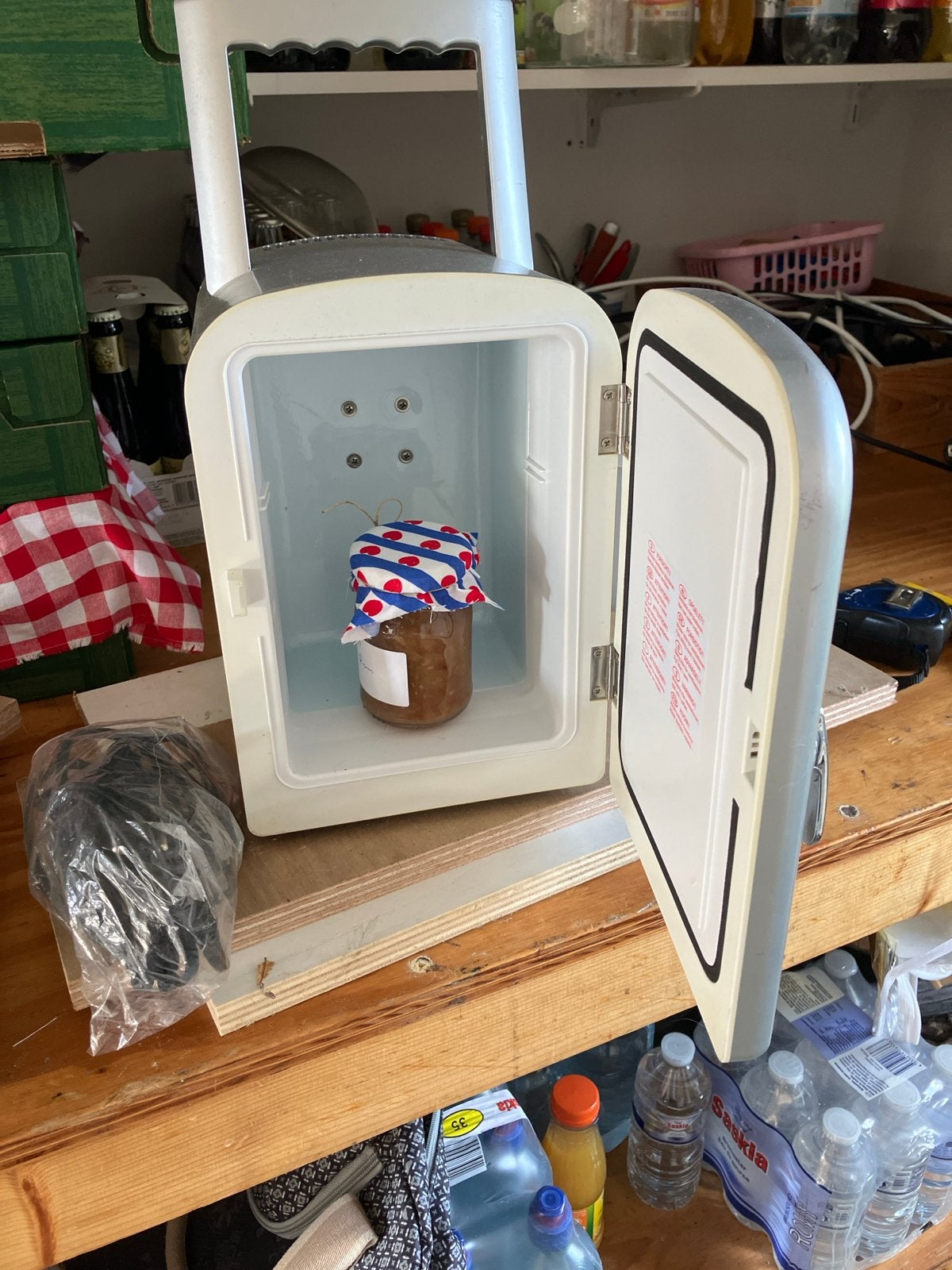 Compacte mini koelkast - Ideaal voor onderweg of kleine ruim, Ophalen, Minder dan 75 liter, Zonder vriesvak, Gebruikt