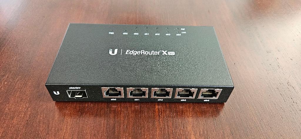 Ubiquiti EdgeRouter X SFP, Computers en Software, Verzenden, Zo goed als nieuw, Router, Ubiquiti