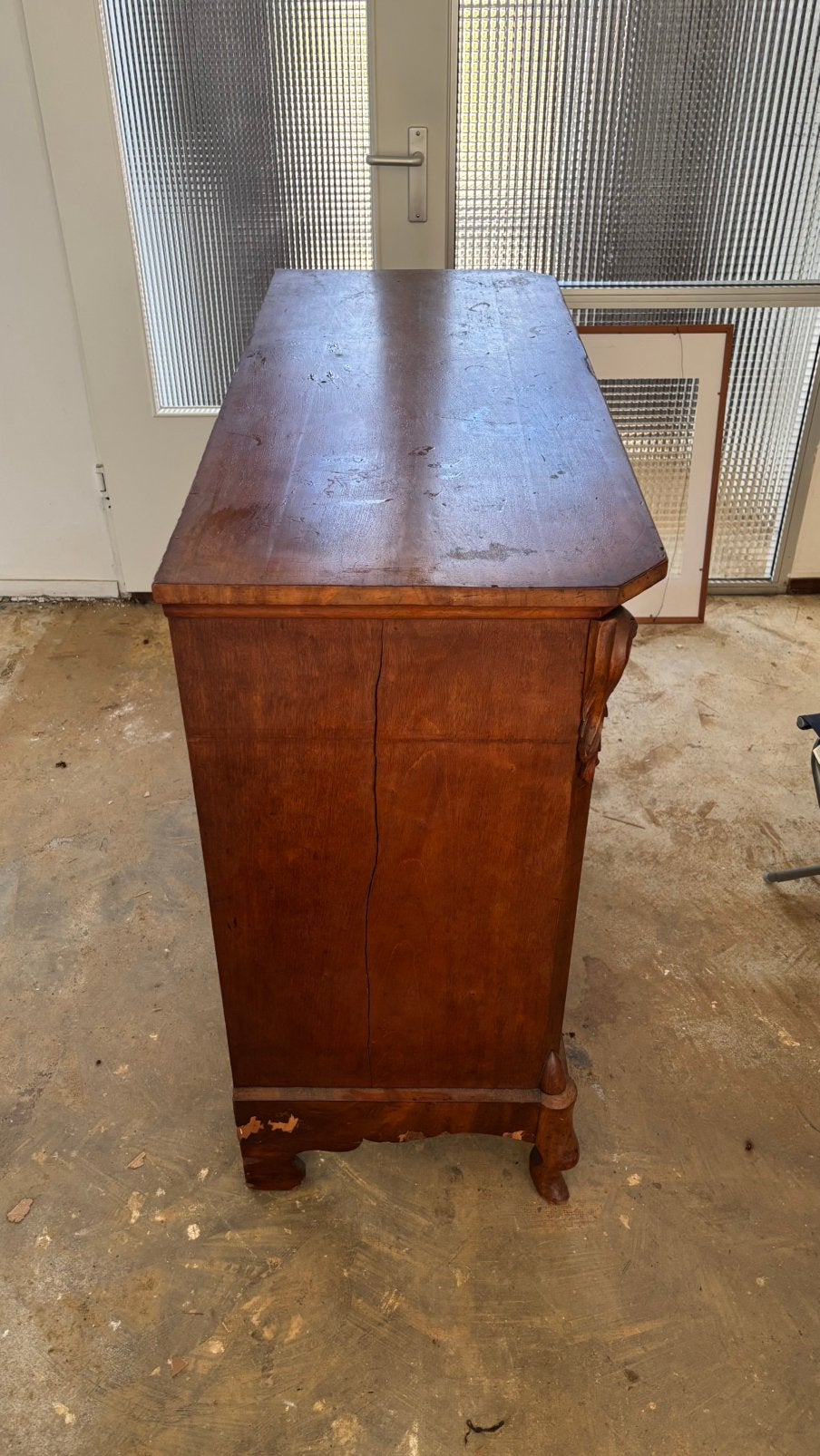 Foto 4 van Klassiek Biedermeier houten kast met lade en 2 deuren