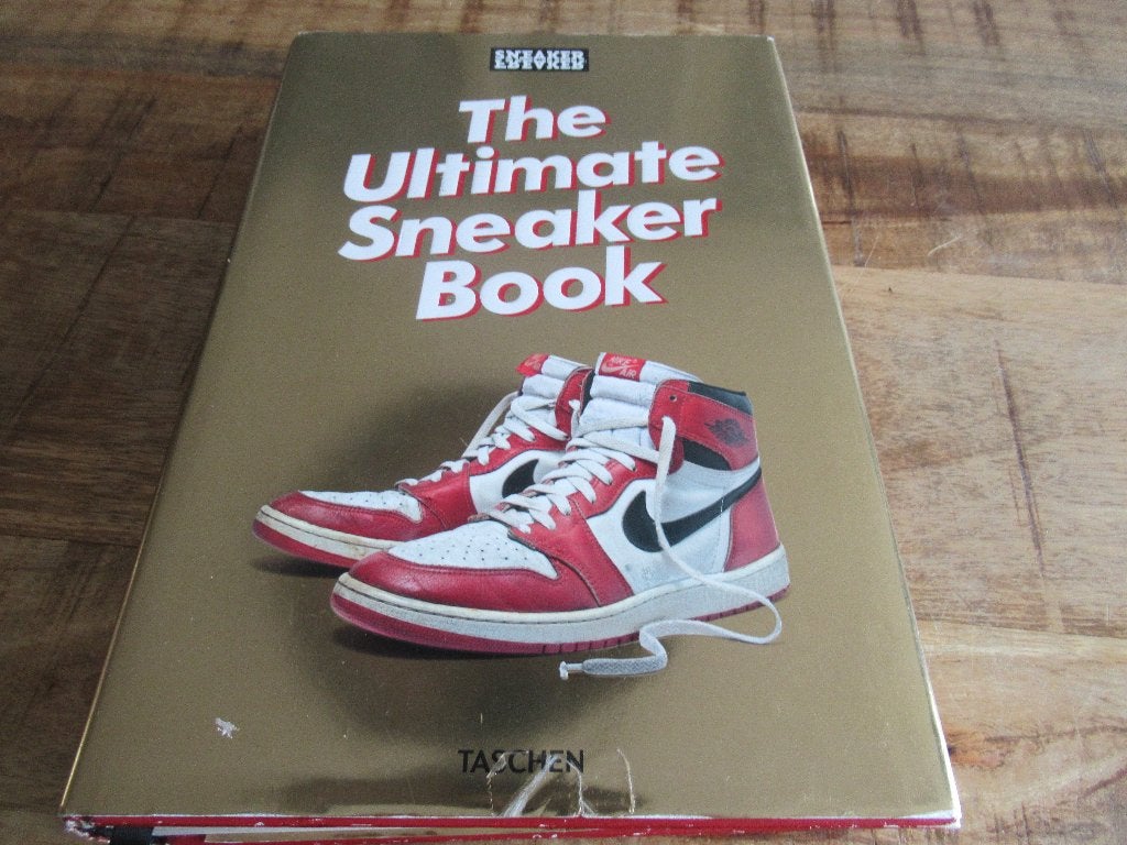 The Ultimate Sneaker Book - Taschen - Hardcover, Ophalen of Verzenden, Zo goed als nieuw, Catalogus