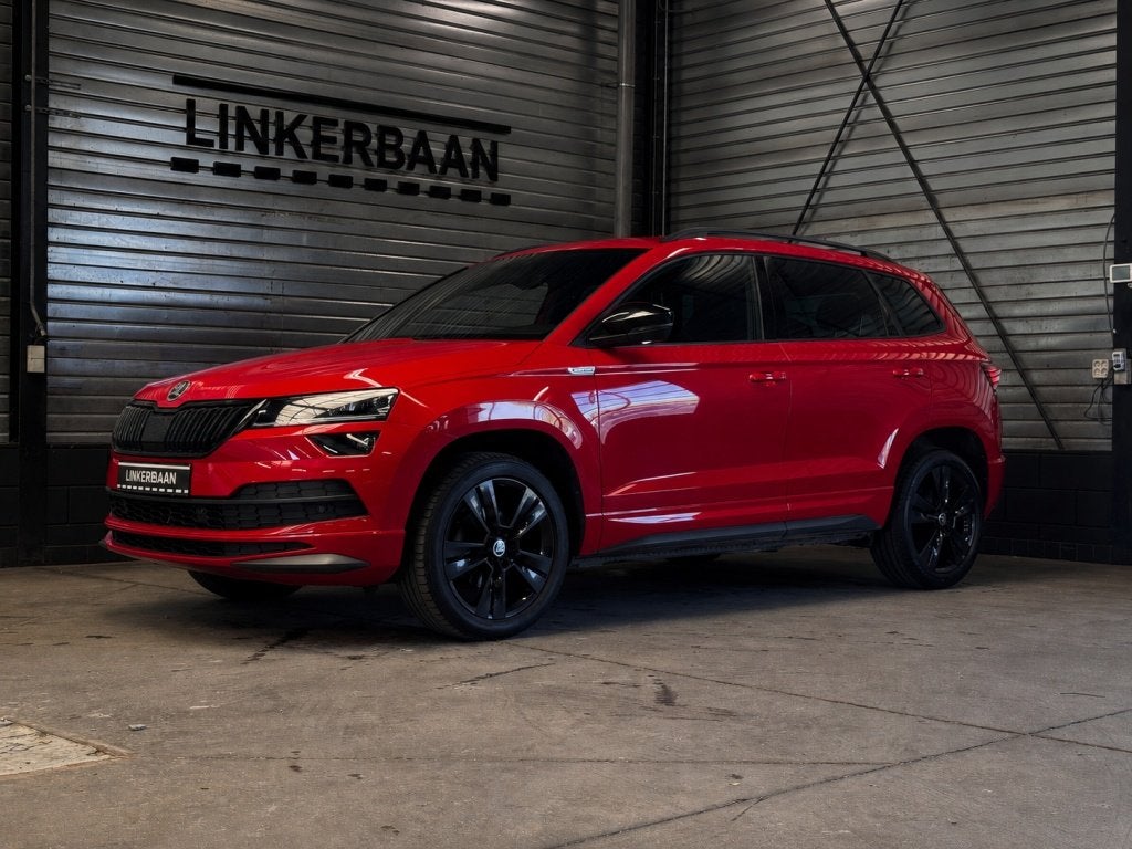 Skoda Karoq 1.5 TSI ACT Sportline | Panodak | Trekhaak | Sto, Auto's, Skoda, Automaat, 4 cilinders, 150 pk, Alcantara
