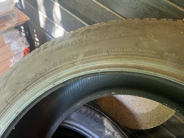 4 winterbanden Bridgestone 235/55 R19, Auto-onderdelen, Banden en Velgen, Winterbanden, 235 mm, Band(en), Ophalen