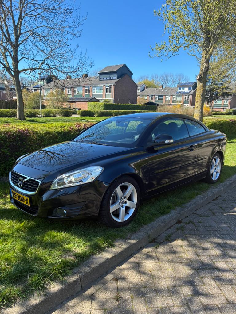 Volvo C70 Cabrio 2.4i Automaat (2010) – LPG G3 – Topstaat 🖤, Auto's, Volvo, C70, Zwart, Automatische klimaatregeling, Cabriolet
