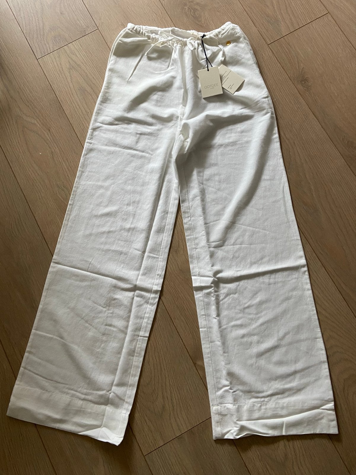 OOTDEE Linnen Broek - Nieuw met kaartjes, Kleding | Dames, Broeken en Pantalons, Wit, Nieuw, Ophalen of Verzenden, Maat 36 (S)