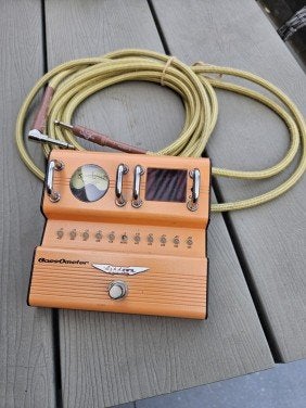 Vintage BassOmeters gitaar tuner met kabel, Ophalen of Verzenden, Zo goed als nieuw