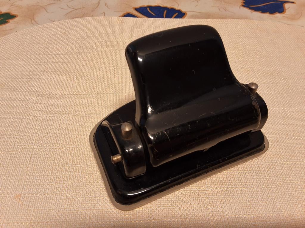 Vintage Perforator EJA, Ophalen of Verzenden