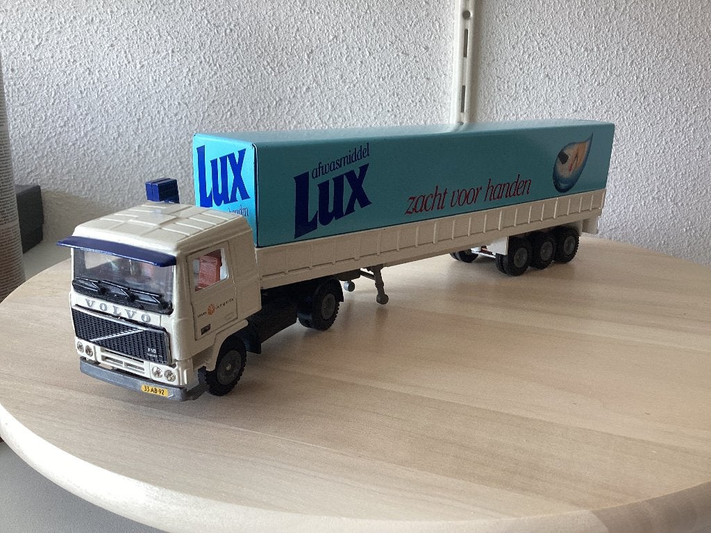 Tekno Volvo Lux, Ophalen of Verzenden, Zo goed als nieuw, Bus of Vrachtwagen, Tekno