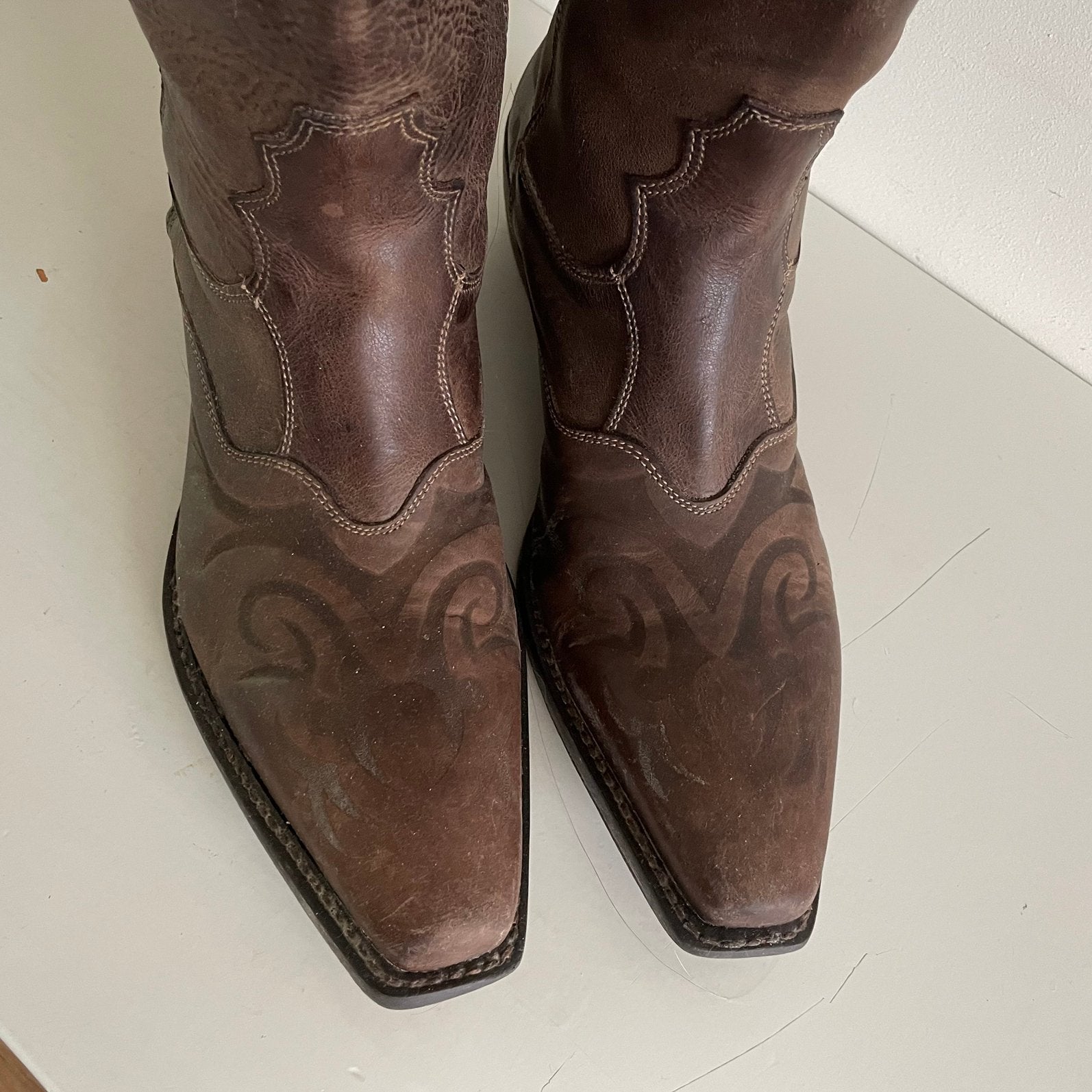 Bruine leren cowboy/western laarzen met patroon - Maat 42, Kleding | Dames, Hoge laarzen, Bruin, Ophalen of Verzenden, Gedragen