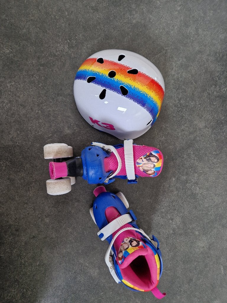 Rolschaatsen K3  (30/33 ) met helm, Kinderen en Baby's, Speelgoed | Buiten | Rolschaatsen, Ophalen, Verstelbaar, Zo goed als nieuw