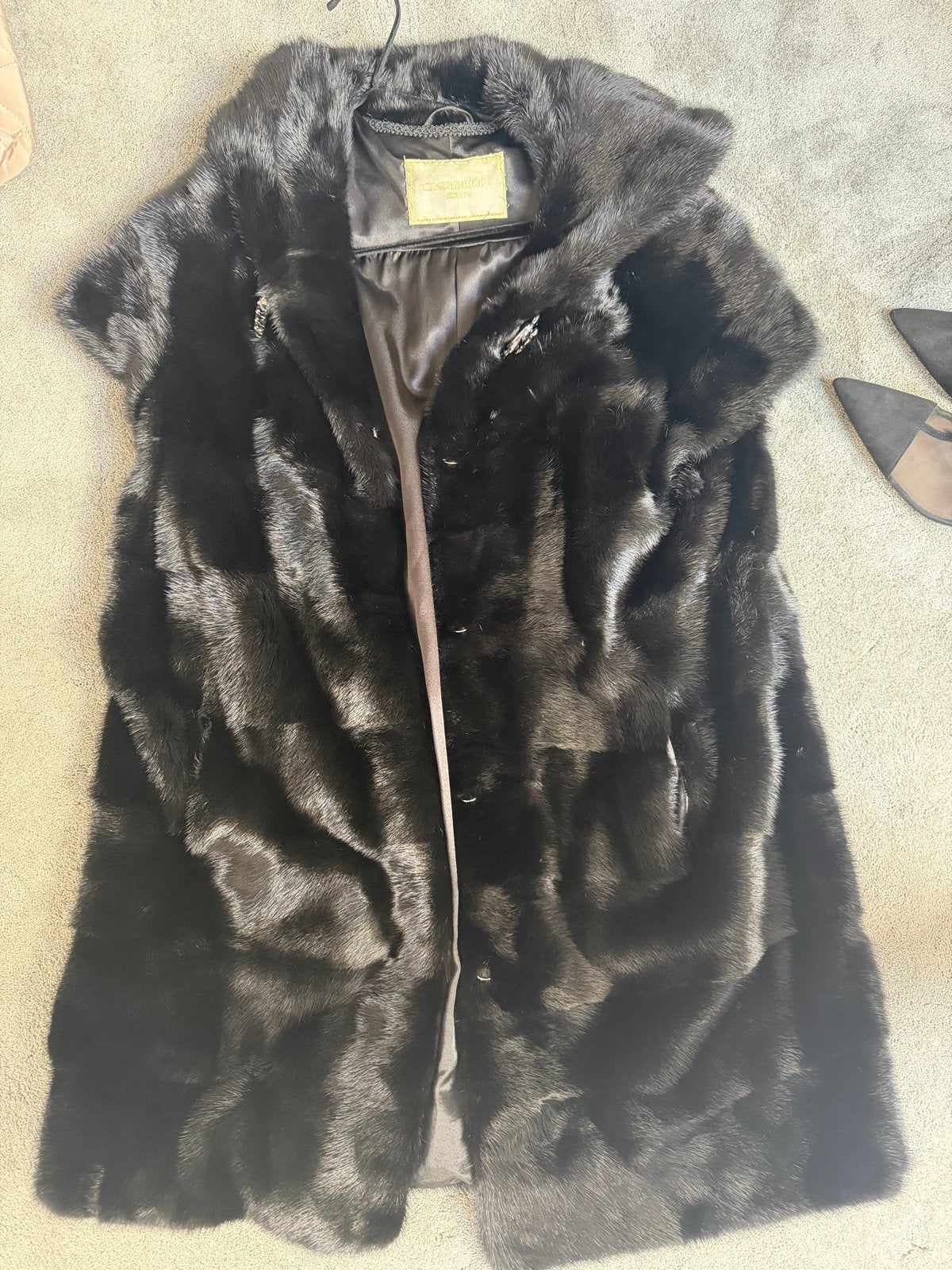Lange zwarte bont bodywarmer xl, Ophalen of Verzenden, Zo goed als nieuw, Maat 38/40 (M), Zwart