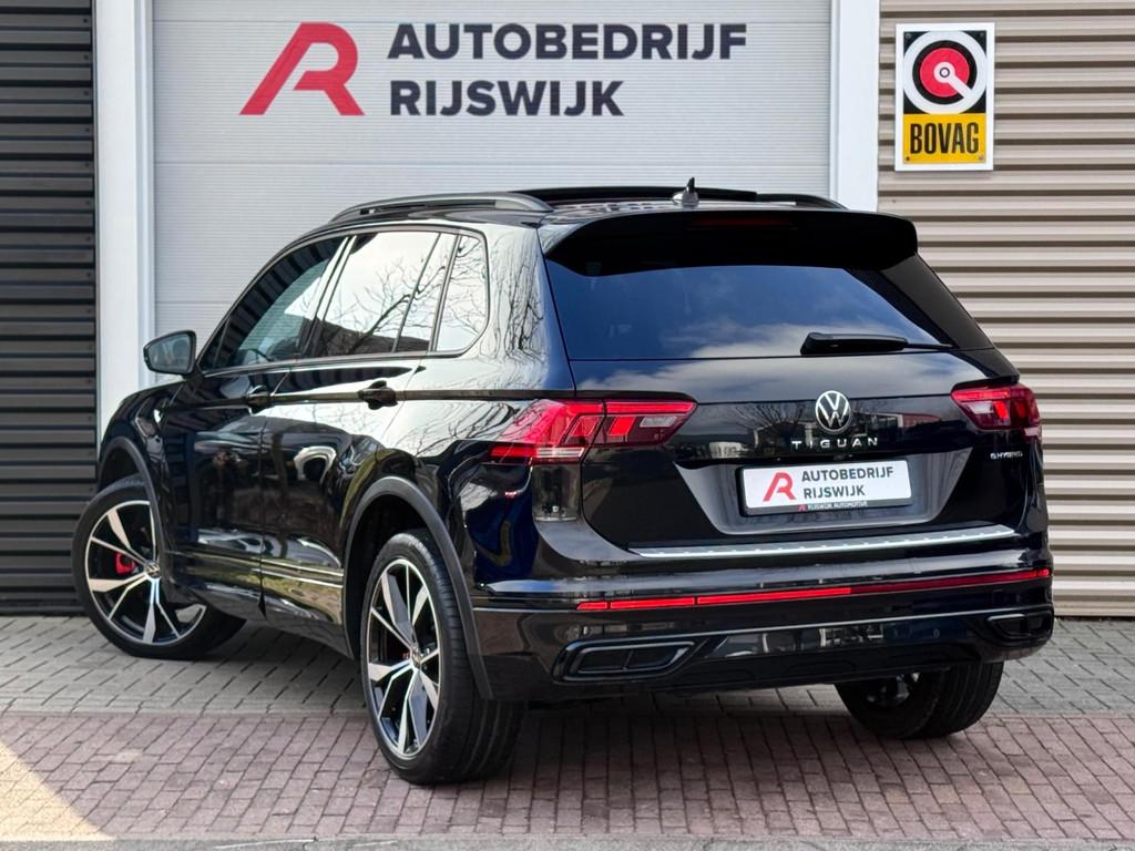 Volkswagen Tiguan 1.4 TSI eHybrid R-Line Pano/Camera/Virtual, Auto's, Gebruikt, 4 cilinders, Alcantara, Zwart