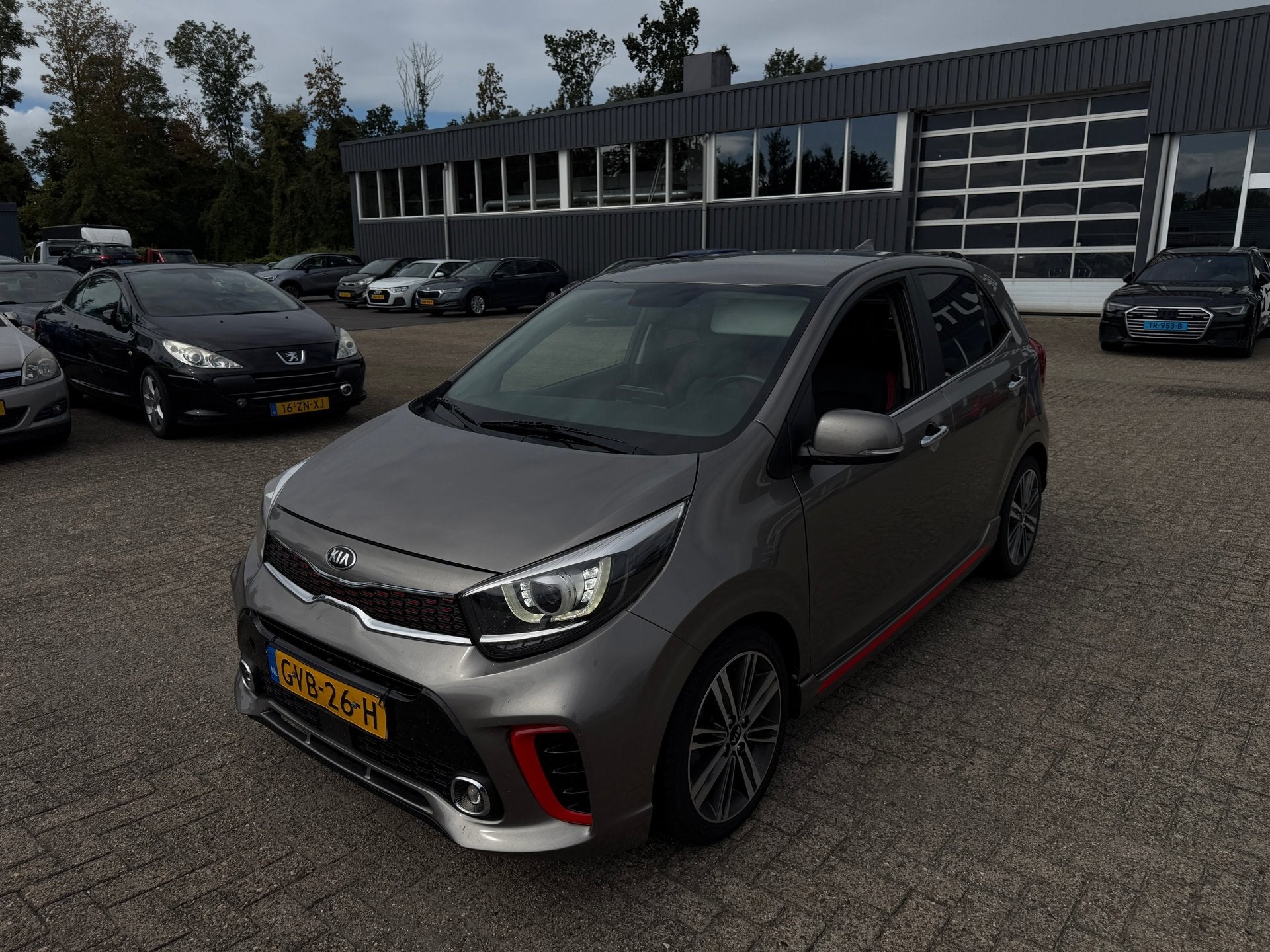 Kia PICANTO 1.2 GT-Line AUT|LED|LEDER|CAMERA, Auto's, Gebruikt, Euro 6, 4 cilinders, Bedrijf