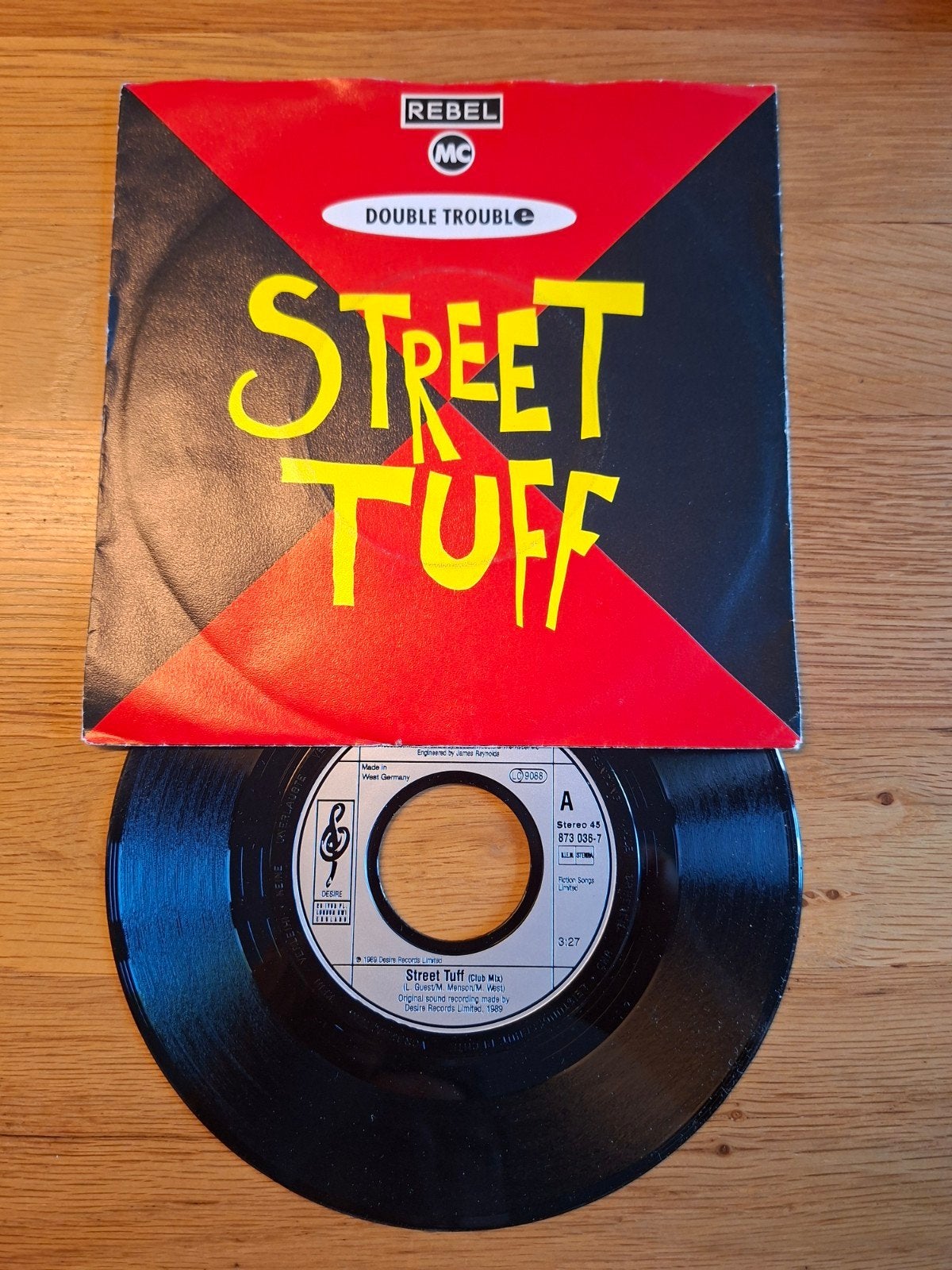 Street Tuff - Rebel MC & Double Trouble (7 inch vinyl), Gebruikt, 7 inch, Ophalen of Verzenden, EP