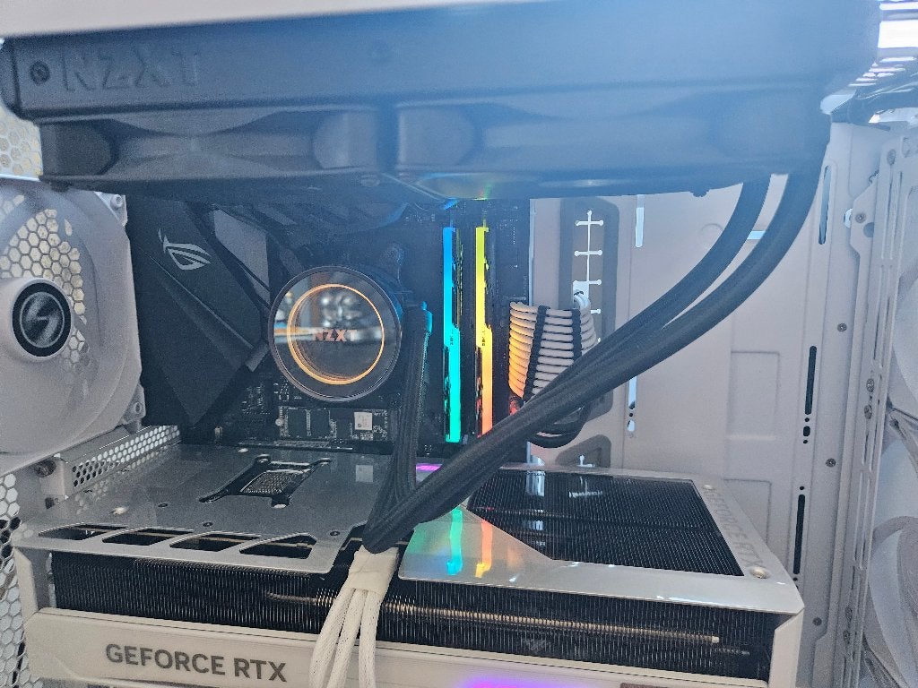 NZXT Kraken X62 (280mm AIO Waterkoeler) AMD en Intel, Computers en Software, Computerkoelers, Ophalen of Verzenden, Gebruikt, Waterkoeling