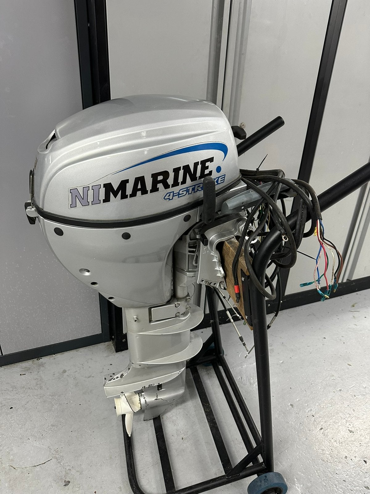 Nimarine 9.9 pk 4 takt buitenboordmotor, Ophalen