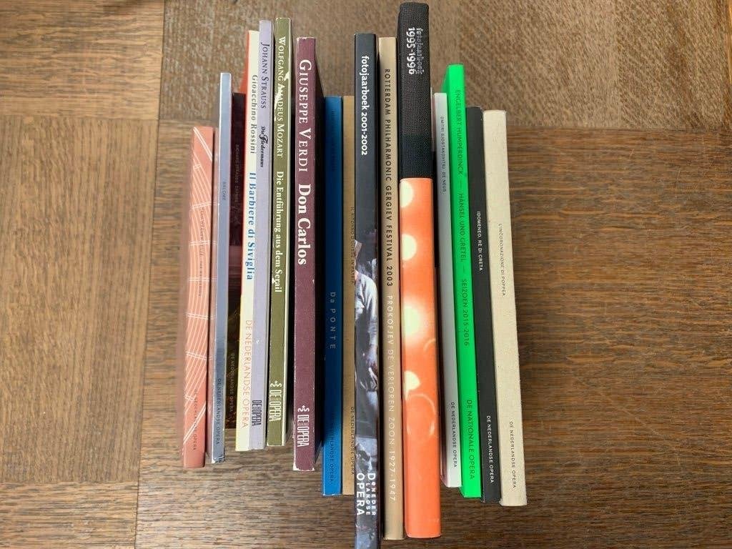 19 opera boeken voor 20 euro samen, Ophalen of Verzenden, Zo goed als nieuw, Ballet of Musical