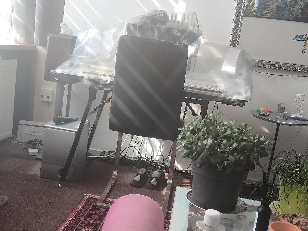Yamaha Tyros 1, Muziek en Instrumenten, Keyboards, Ophalen, Yamaha, Met standaard, 61 toetsen