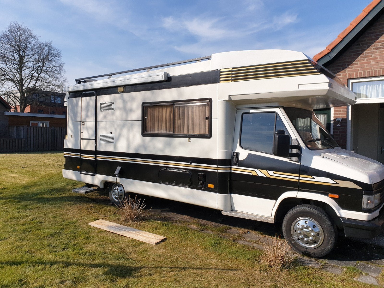 Gezellige Alkoof Camper - Klaar voor Avontuur!, Particulier, Half-integraal