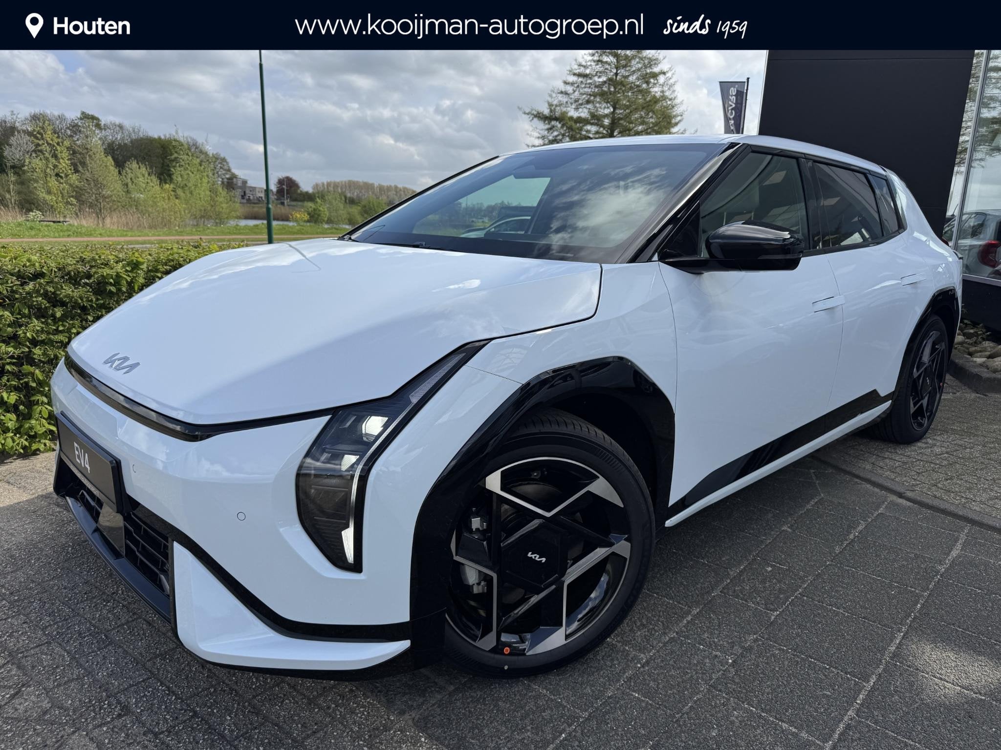 Kia EV4 GT-Line Business Edition 81.4 kWh Complete Uitvoerin, Auto's, Kia, 81 kWh, Wit, Origineel Nederlands, 584 km