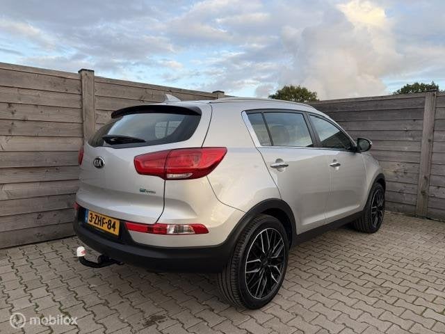 Kia Sportage 1.6 GDI BusinessLine Trekhaak-Navi-Isofix, Auto's, Voorwielaandrijving, Euro 5, 1591 cc, 4 cilinders