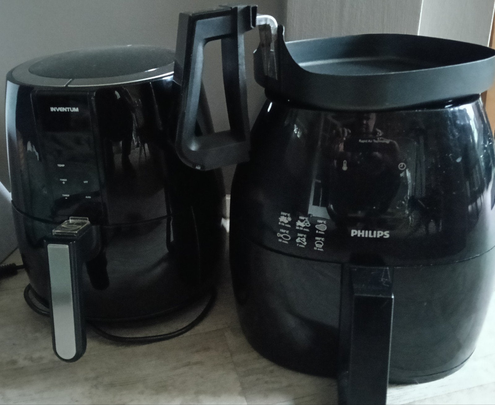 2 defecte Airfryers (Inventum en Philips), Ophalen, Niet werkend, Airfryer
