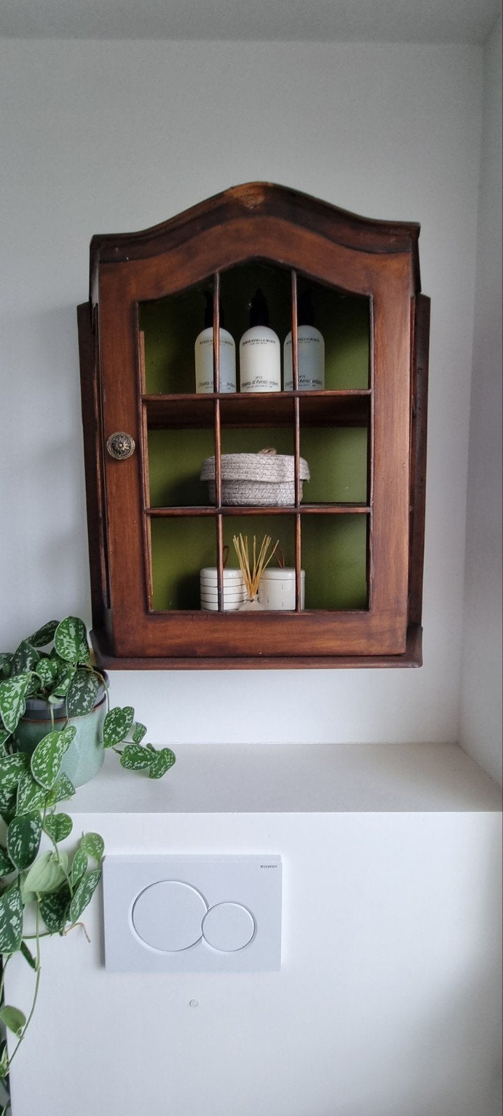 Vintage houten wandkastje met deur zonder glas, Ophalen, Gebruikt