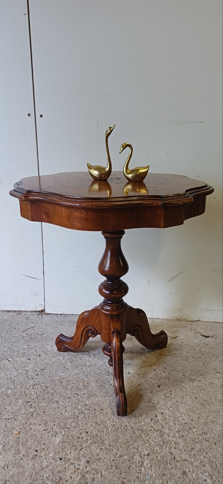 Mooi antiek vintage tafeltje met inlegwerk bloemen, Ophalen