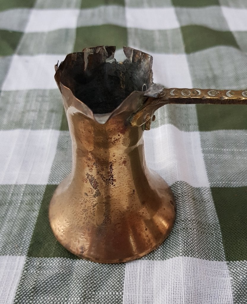 Antieke koperen Turkse koffiepot met sierlijk handvat, Verzenden