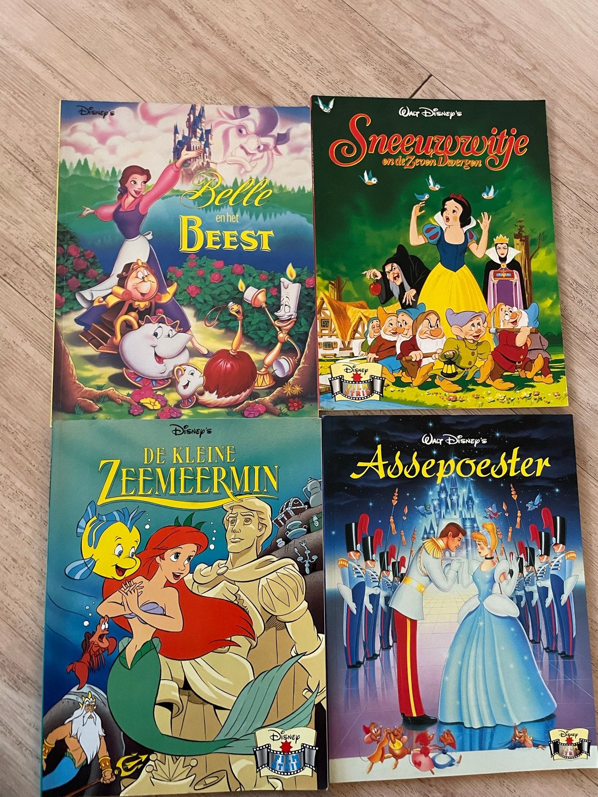 Disney Klassiekers: Belle en het Beest, Sneeuwwitje, De Klei, Boeken, Verzenden, Gelezen