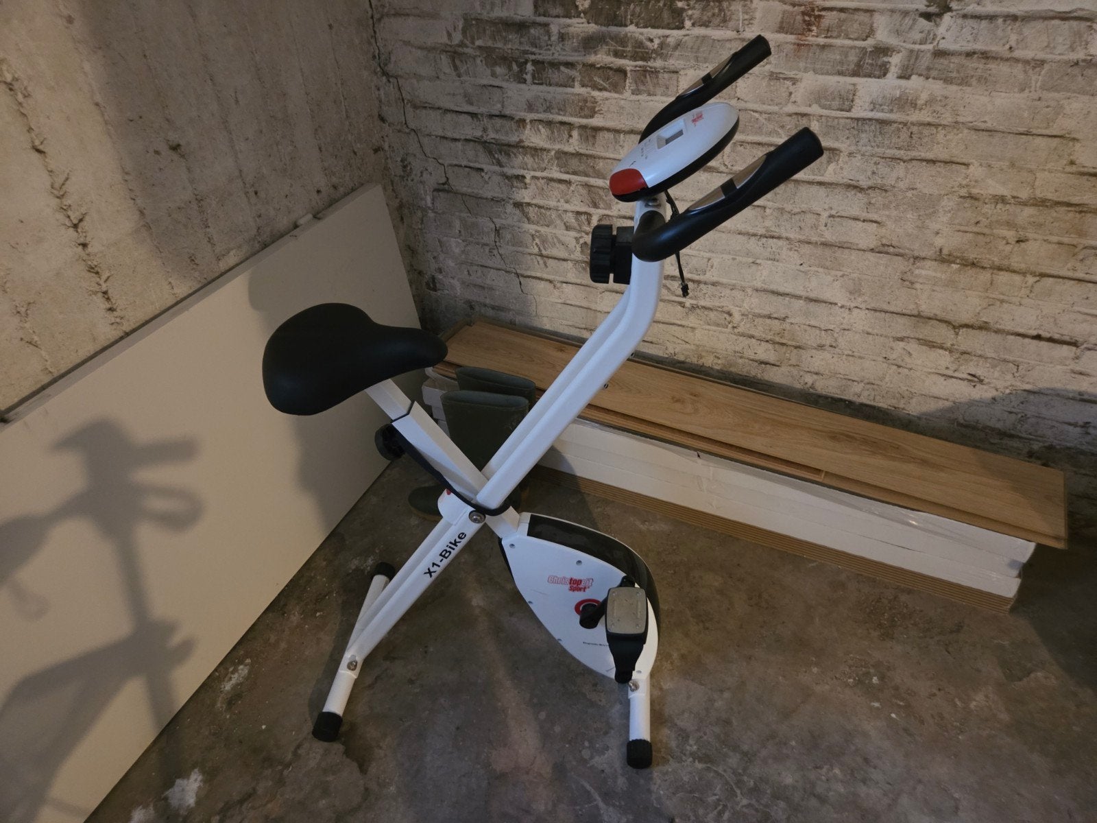 X1-Bike Hometrainer - Zo goed als nieuw, Ophalen, Zo goed als nieuw, Metaal, Benen