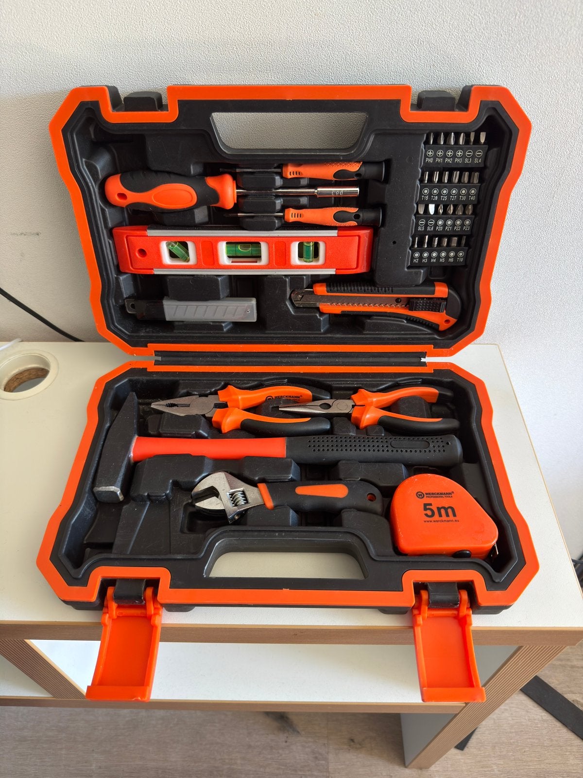 Tool kit, Ophalen, Zo goed als nieuw