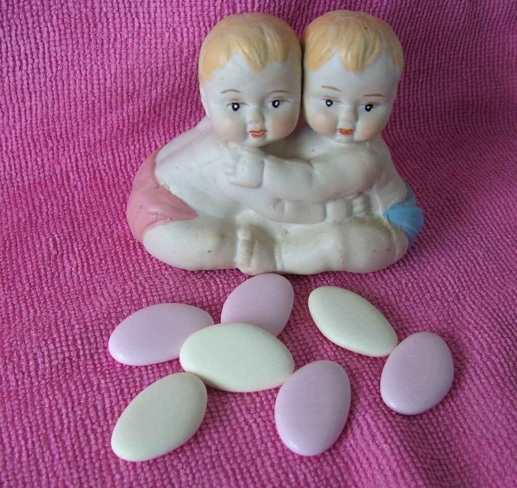 JONGEN/ MEISJE TWEELING aardewerk partijtje 57 STUKS Nieuw, Kraamcadeau, -, -, Nieuw