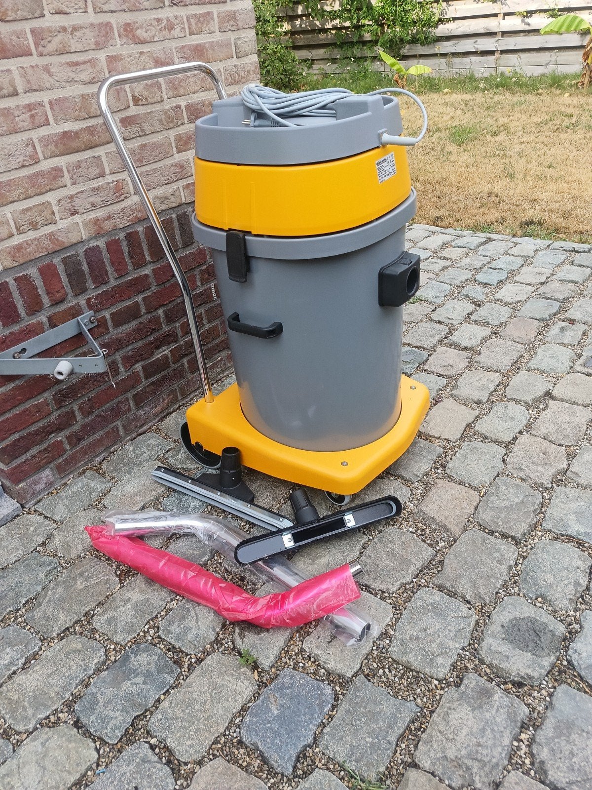 ghibli+ whirbel stofzuiger, Doe-het-zelf en Verbouw, Ophalen, Nieuw, Waterstofzuiger