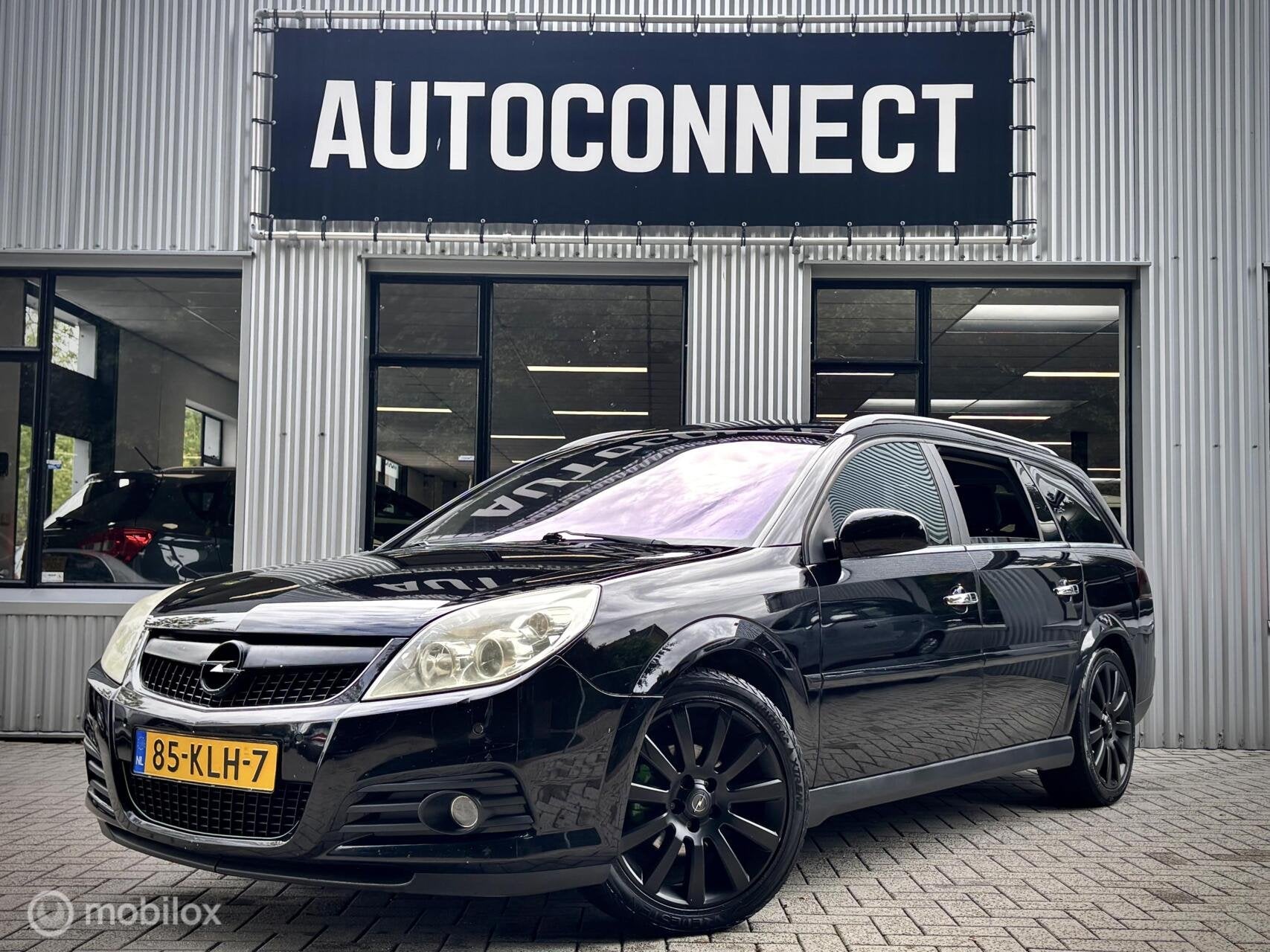 Opel Vectra Wagon 1.8-16V Executive. CRUISE, LEDER, STOELVER, Gebruikt, 4 cilinders, 1796 cc, Handgeschakeld