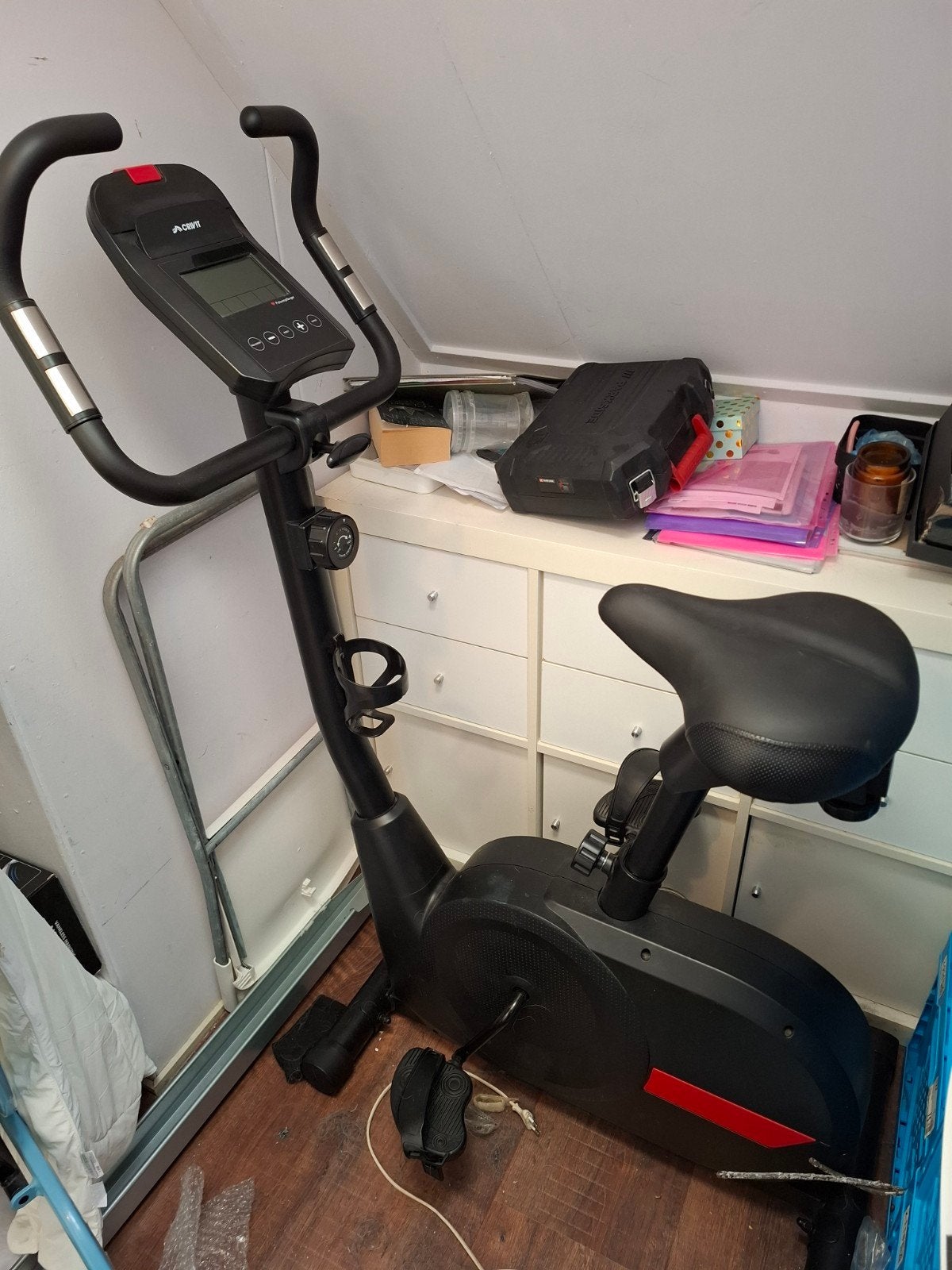 Crivit hometrainer met extra breed zadel, Ophalen, Zo goed als nieuw, Hometrainer