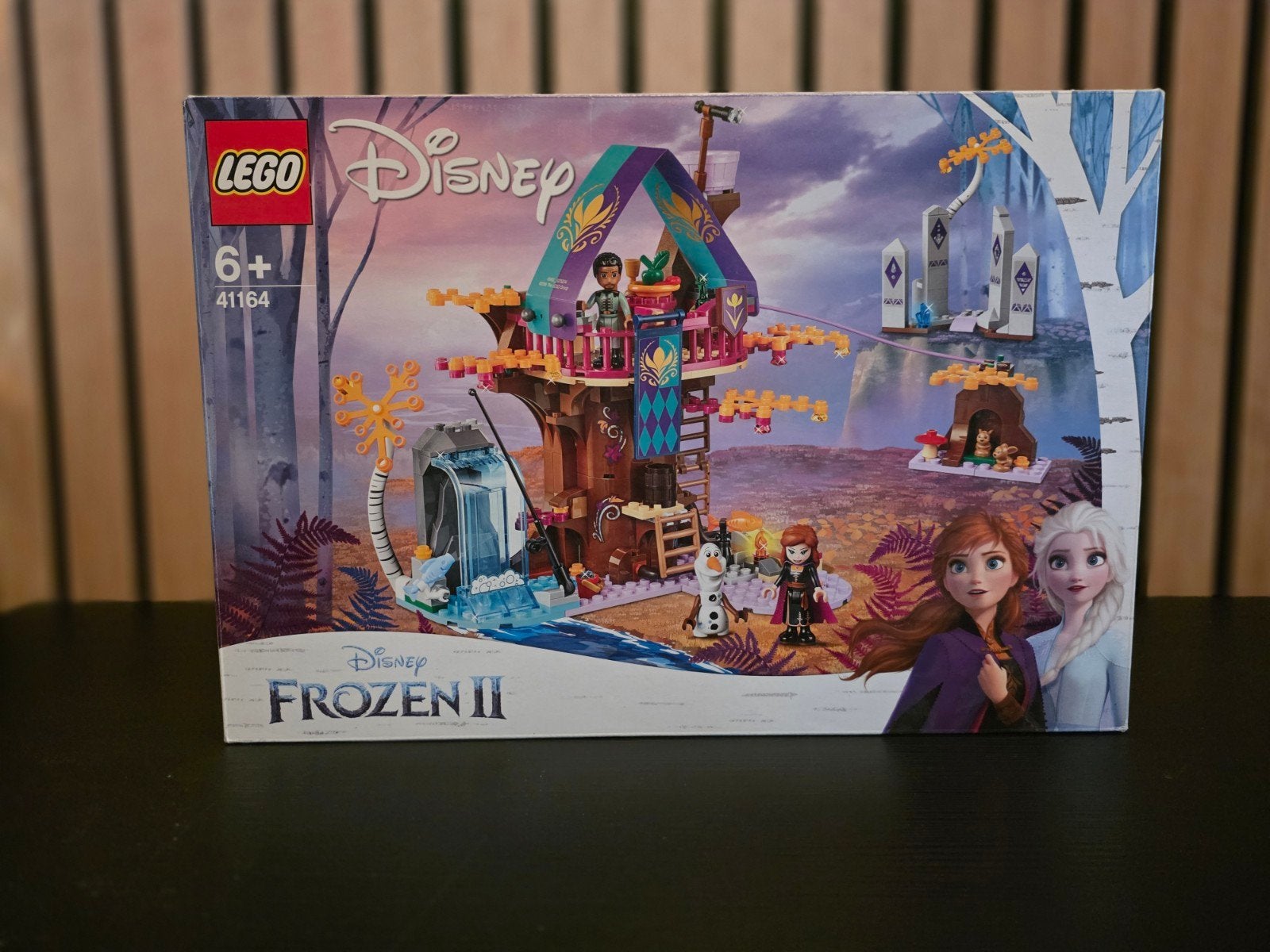 LEGO Disney Frozen 2 Enchanted Treehouse 41164, Lego, Ophalen of Verzenden, Zo goed als nieuw, Compleet