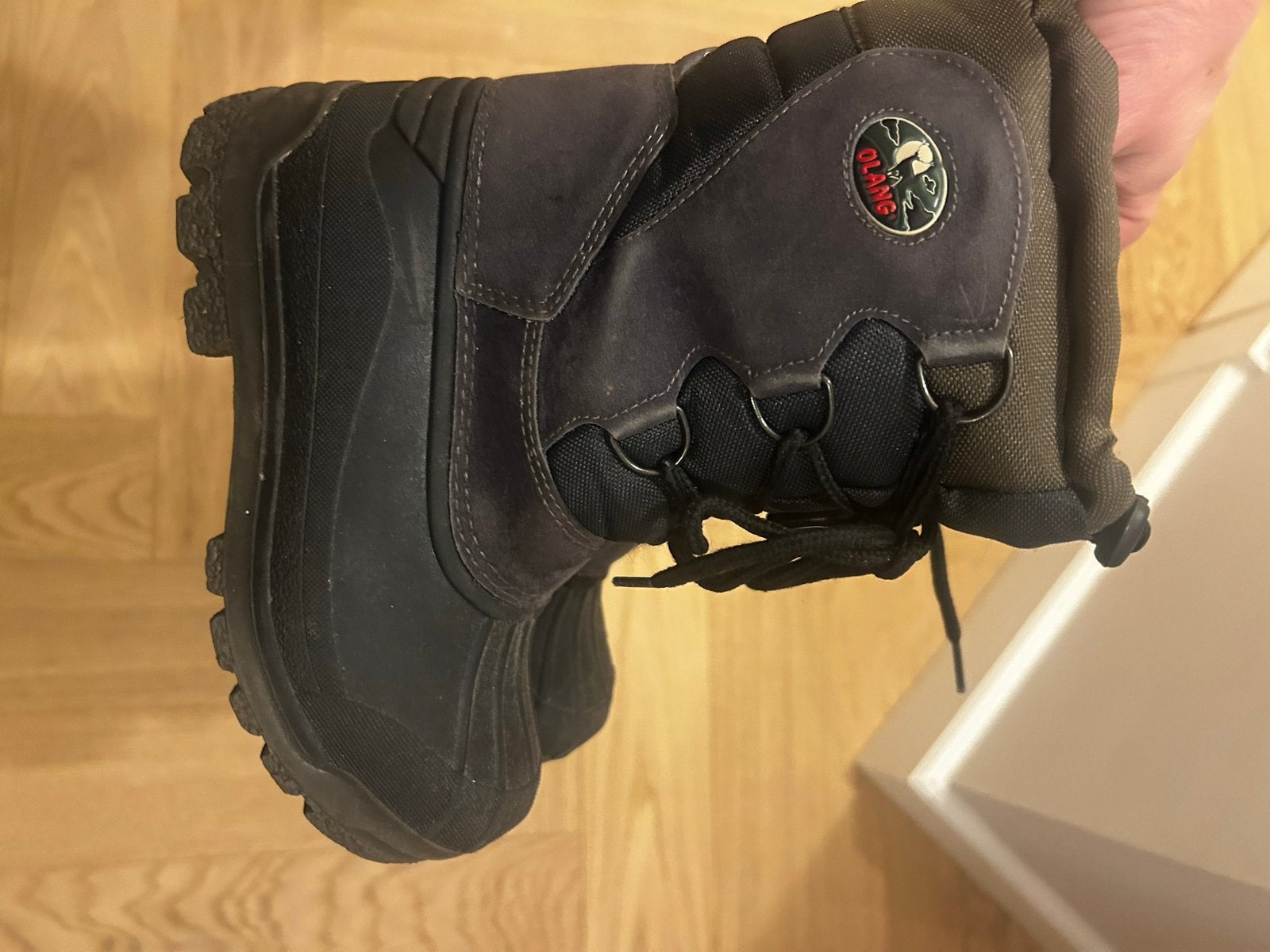 Olang Snowboots - Maat 32 - Zo goed als nieuw, Ophalen of Verzenden, Zo goed als nieuw, Zwart, Snowboots