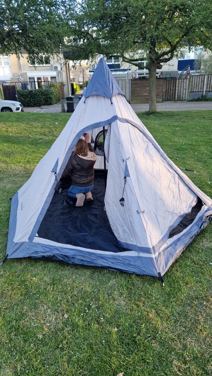 Skandika Tipi Tent - 2/3 Personen, Ophalen, Zo goed als nieuw, Tot en met 3