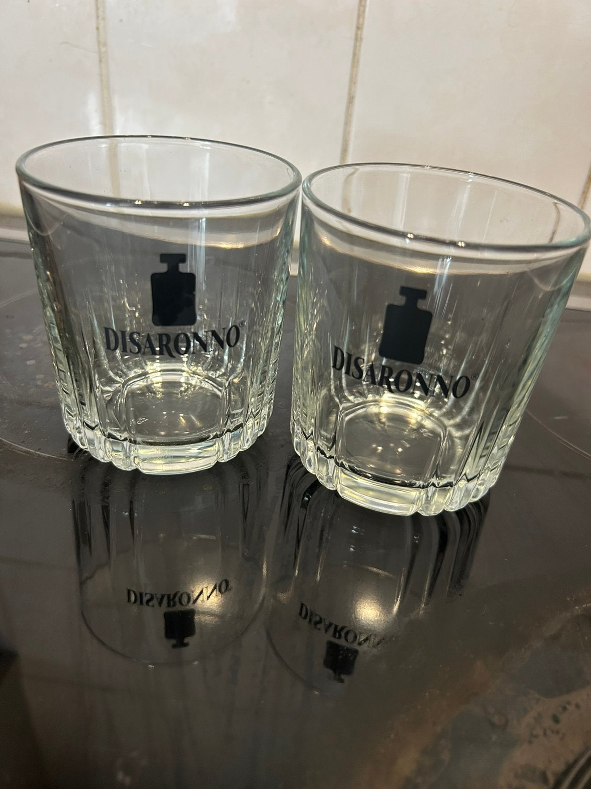 Twee dikke glazen | Disaronno | als nieuw, Verzamelen, Glas en Borrelglaasjes, Ophalen of Verzenden, Zo goed als nieuw, Overige typen
