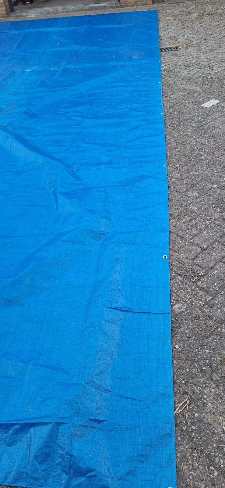 Blauw zeil 5.70m breed x 8m lang, Ophalen of Verzenden, Gebruikt, 15 m² of meer, Zeil