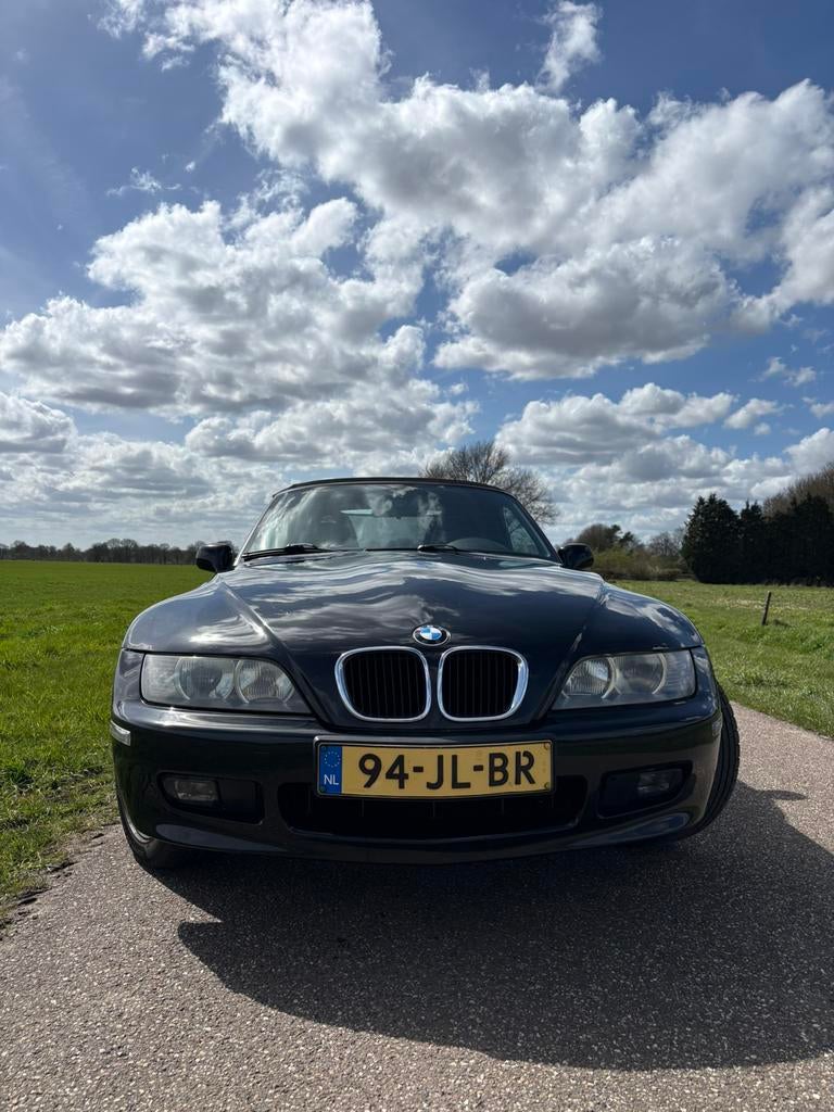 Hele nette BMW Z3 cabrio roadster 1.9 zwart 2002 widebody, Auto's, Achterwielaandrijving, Zwart, 4 cilinders, Cabriolet