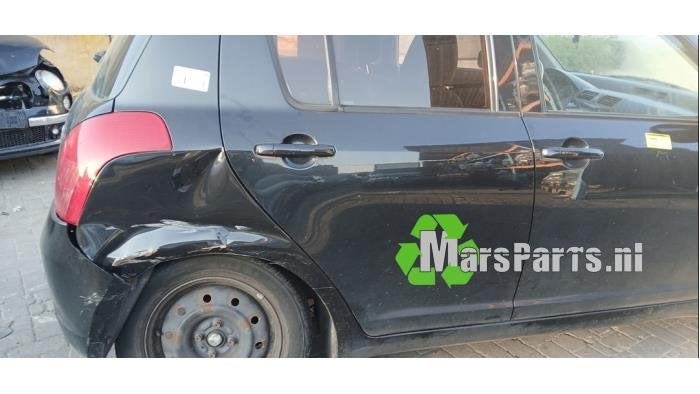 Portier 4Deurs rechts-achter van een Suzuki Swift, Gebruikt, -, Deur, -