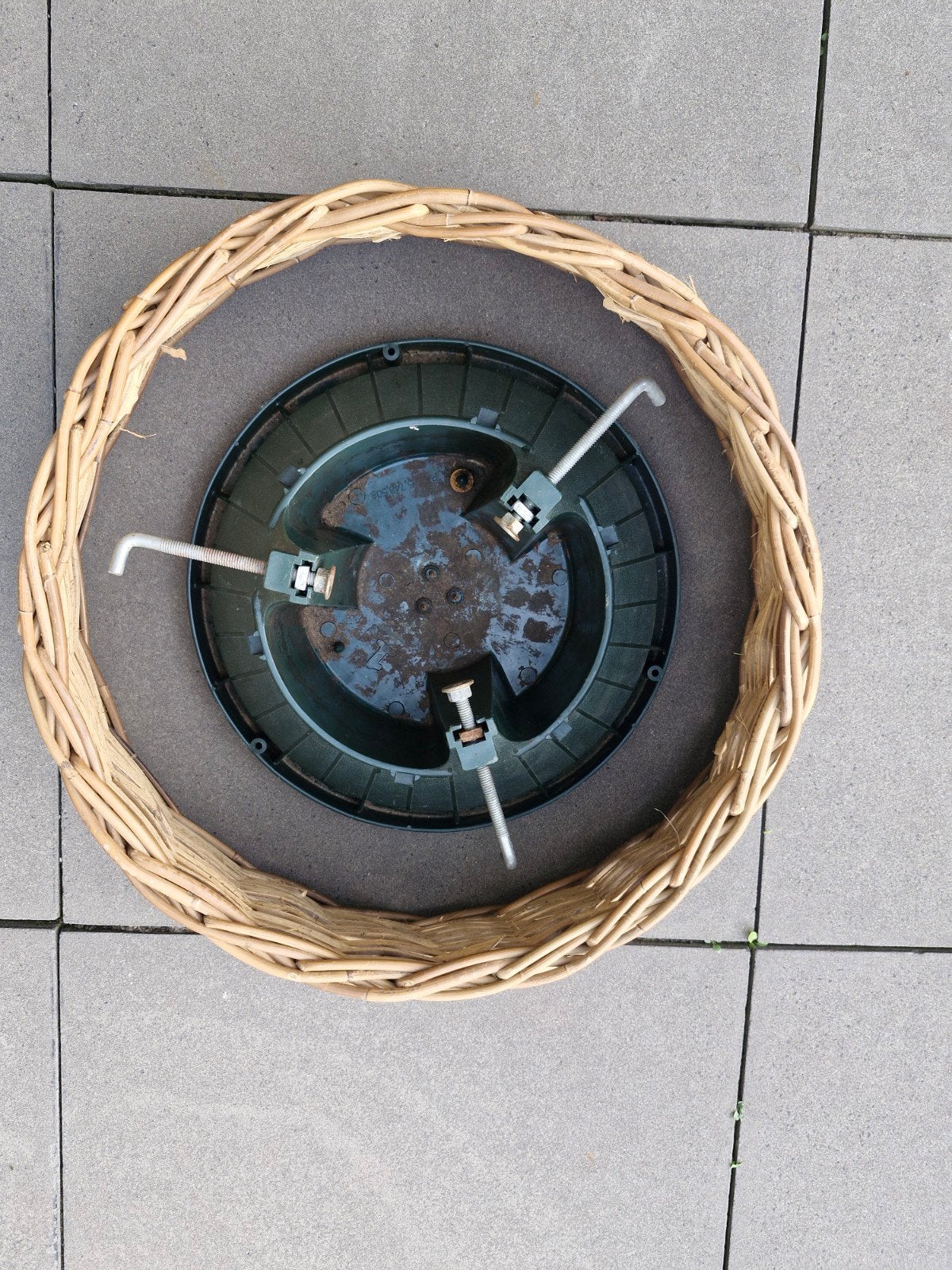 kerstboomstandaard met rieten mand, Diversen, Ophalen