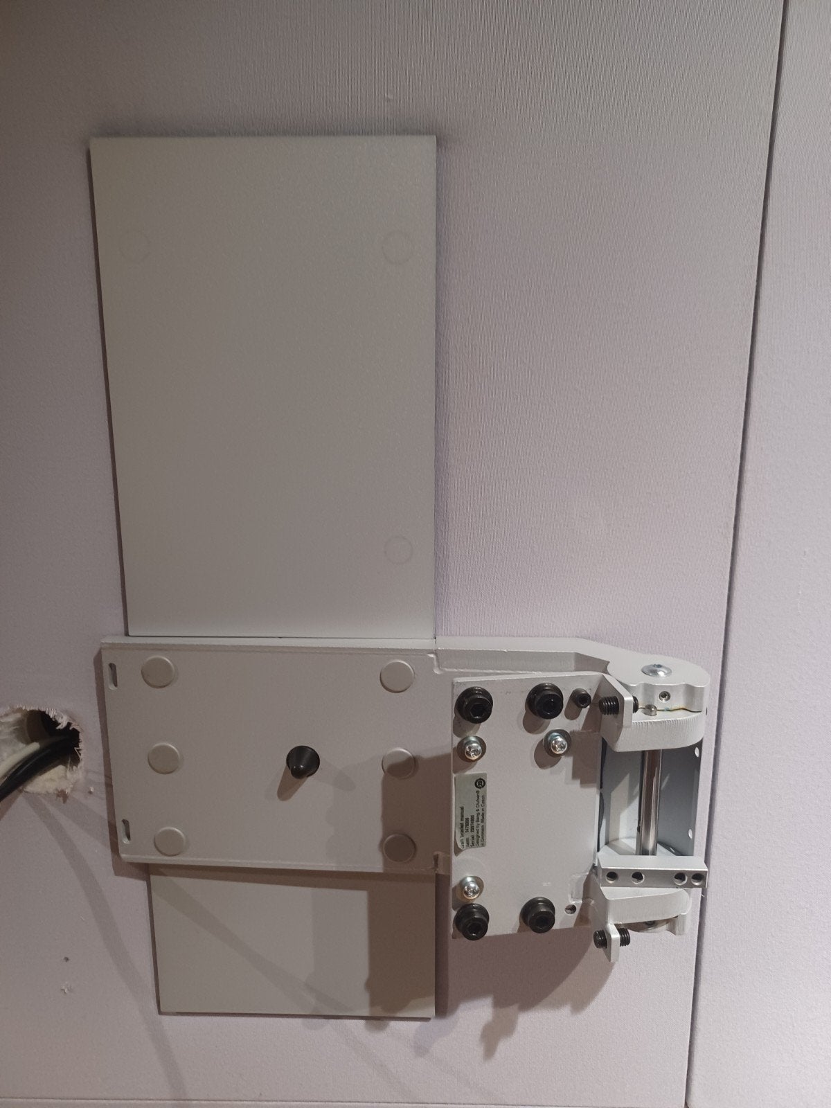 Handmatige muurbeugel voor B&O Eclipse - Gebruikt, Gebruikt, Peter Bangs Vej 15, 7600 Struer, Denemarken, Bang & Olufsen, Info@bang-olufsen.com