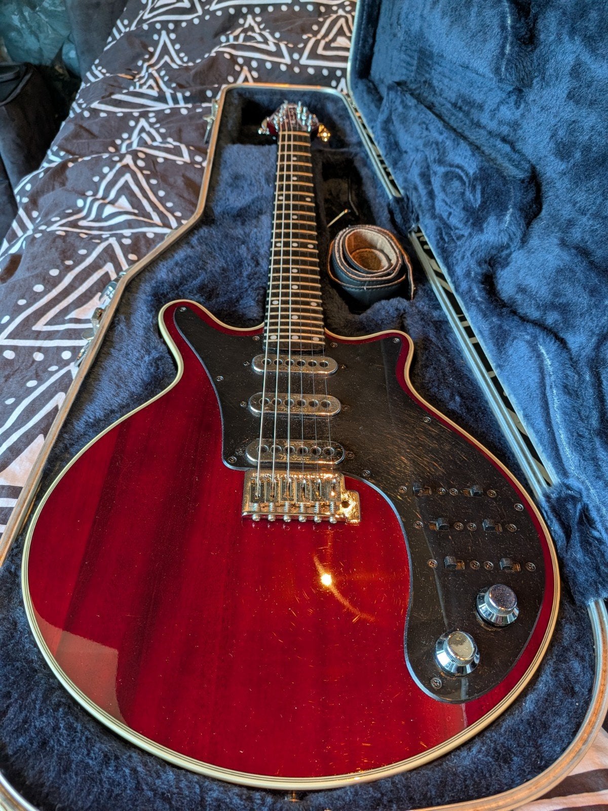 Burns Brian May Red Special Gitaar Met Originele Koffer, Muziek en Instrumenten, Snaarinstrumenten | Gitaren | Elektrisch, Ophalen