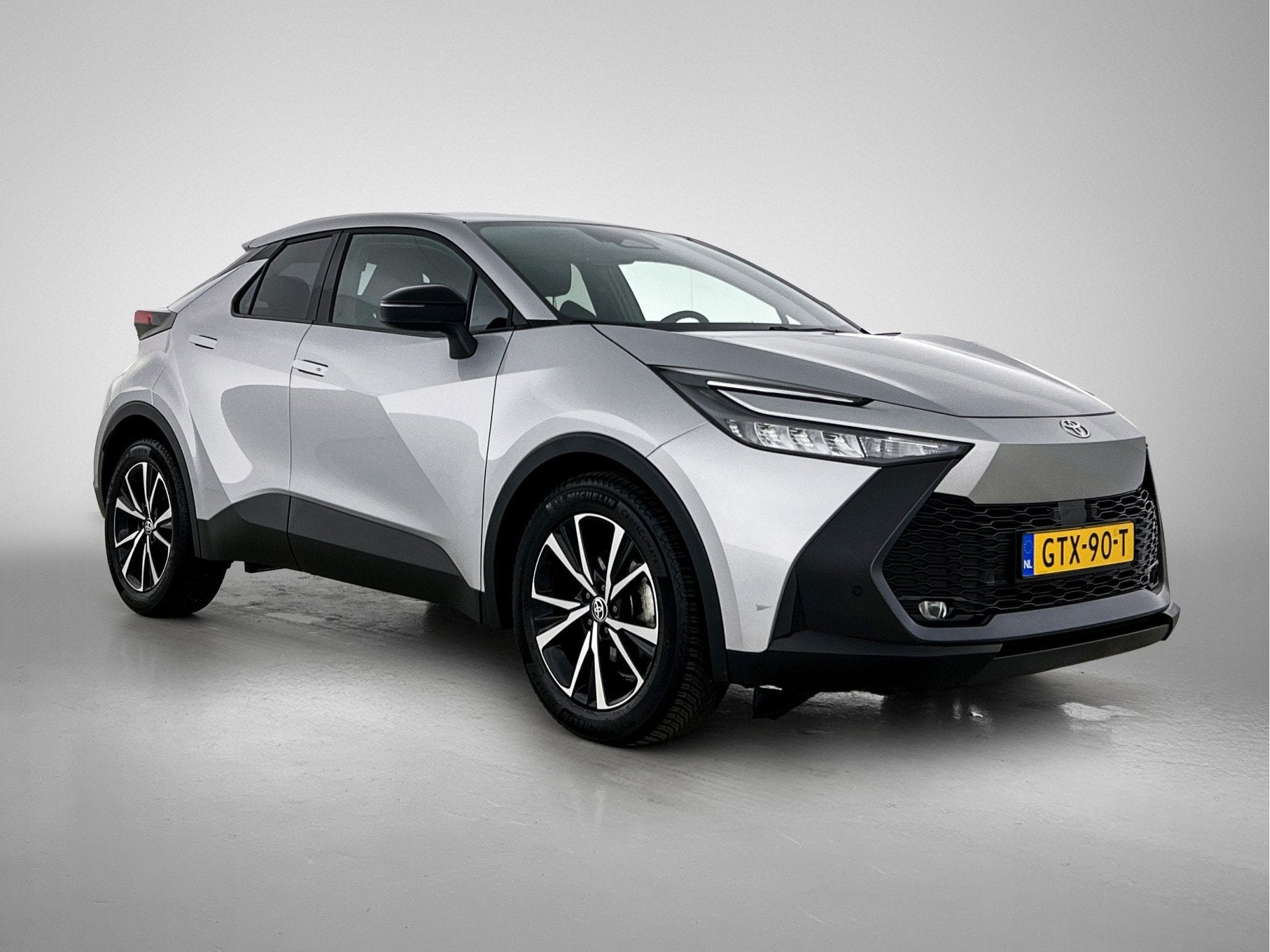 Toyota C-HR 1.8 Hybrid 140 Dynamic | Parkeersensoren v+a | D, Auto's, Stof, 4 cilinders, 122 pk, Origineel Nederlands