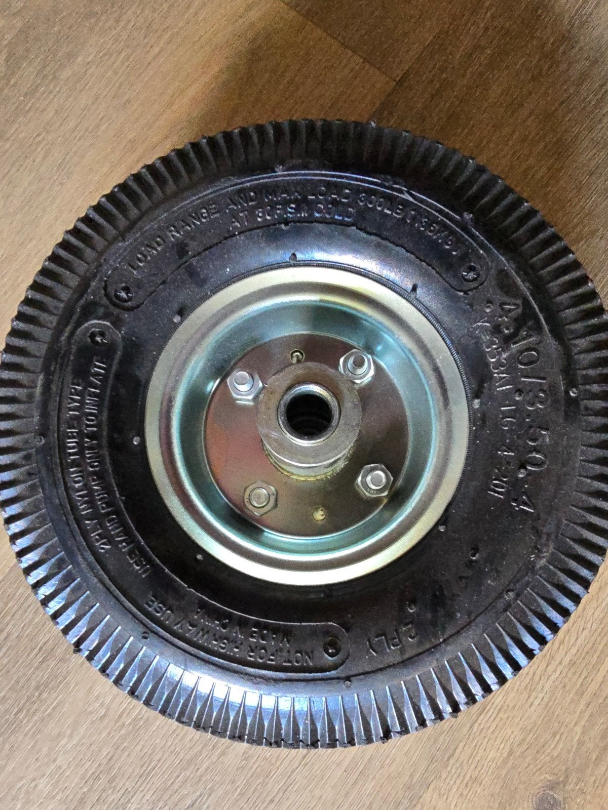 Set van 2 nieuwe rubberen wielen (10/3.50-4), Doe-het-zelf en Verbouw, Zwenkwielen, Ophalen of Verzenden, Nieuw